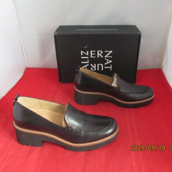Naturalizer Darry Lug Sole Loafers $130 - US Size 8 1/2 N - Black - 1349 - Picture 1 of 11